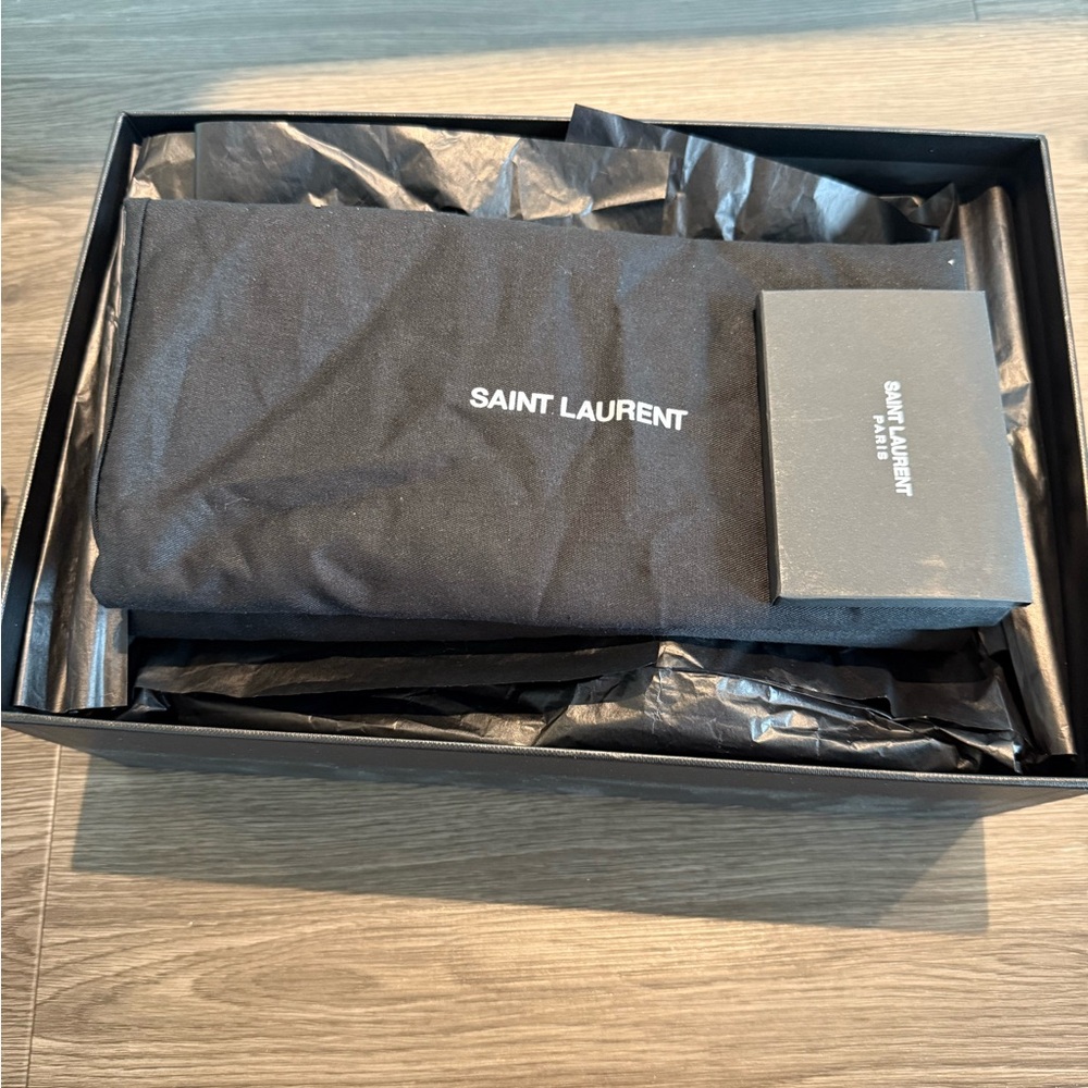 Saint Laurent Loulou 95 Studs 38 as new - Picture 8 of 13
